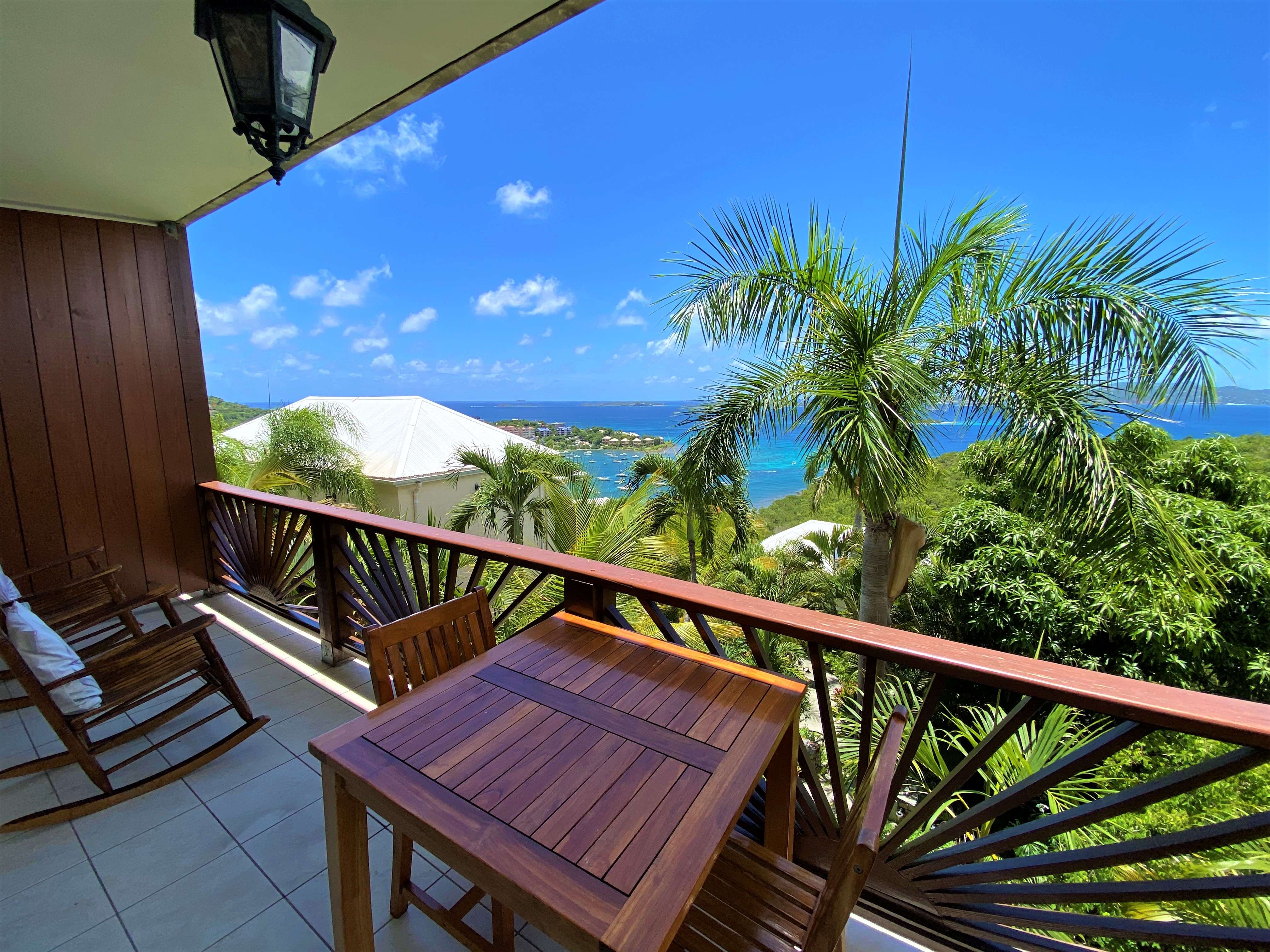 Luxurious St. John accomodations with attached bathroom, free parking and Wifi
